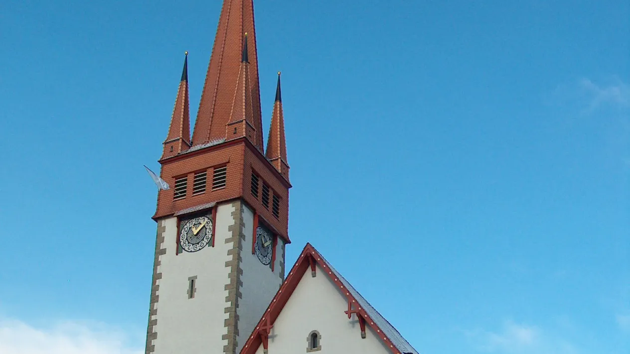Heutige Kirche (Foto: Rolf Meier)